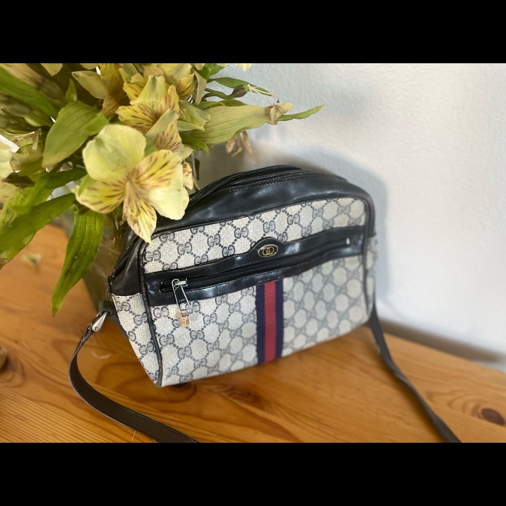 Vintage Gucci Monogram Purse